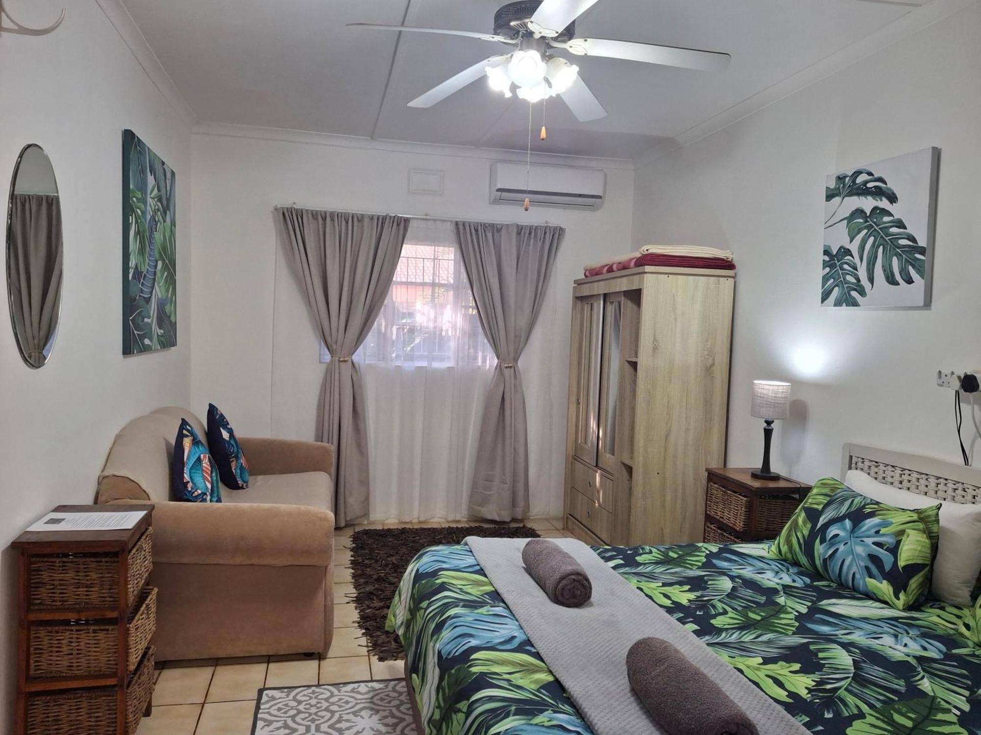Lake St Lucia Lodge Екстер'єр фото